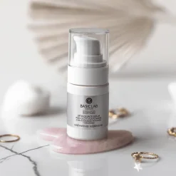 BasicLab Esteticus, serum pod oczy i na powieki z 10% kompleksem peptydów i ceramidami, Odżywienie i Ujędrnienie, 15 ml