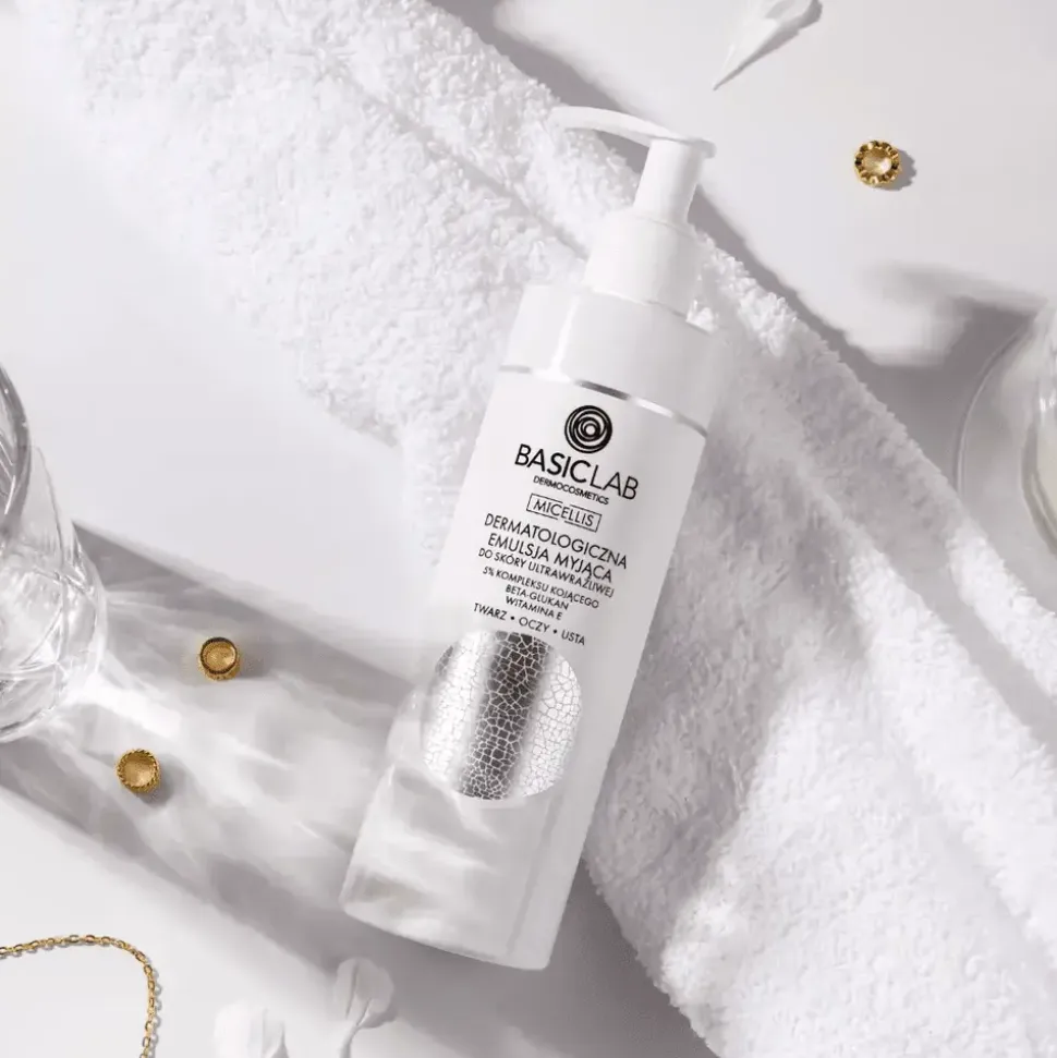 BasicLab Micellis, dermatologiczna emulsja myjąca do skóry ultrawrażliwej, 300 ml