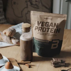 BioTech USA Vegan Protein, proszek, smak hazelnut, 2000 g