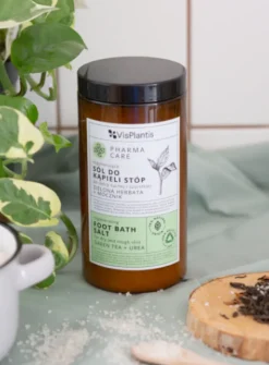 Vis Plantis Pharma Care, sól do kąpieli stóp, zielona herbata + mocznik, 560 g