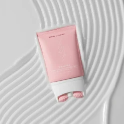 Voesh, Smooth’d Body, wygładzający krem do ciała z rollerem, 100 ml